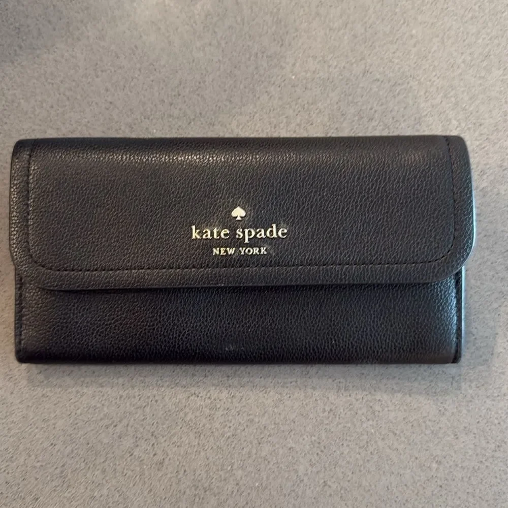 Kate Spade Soft Pebbled Leather Medium Sized Tote with Soft Pebbled Wallet